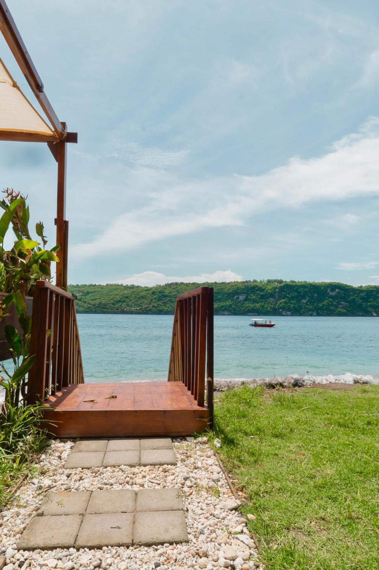 Beachfront Luxury Dome Villas - Gamat Bay Resort Nusa Penida Exteriér fotografie